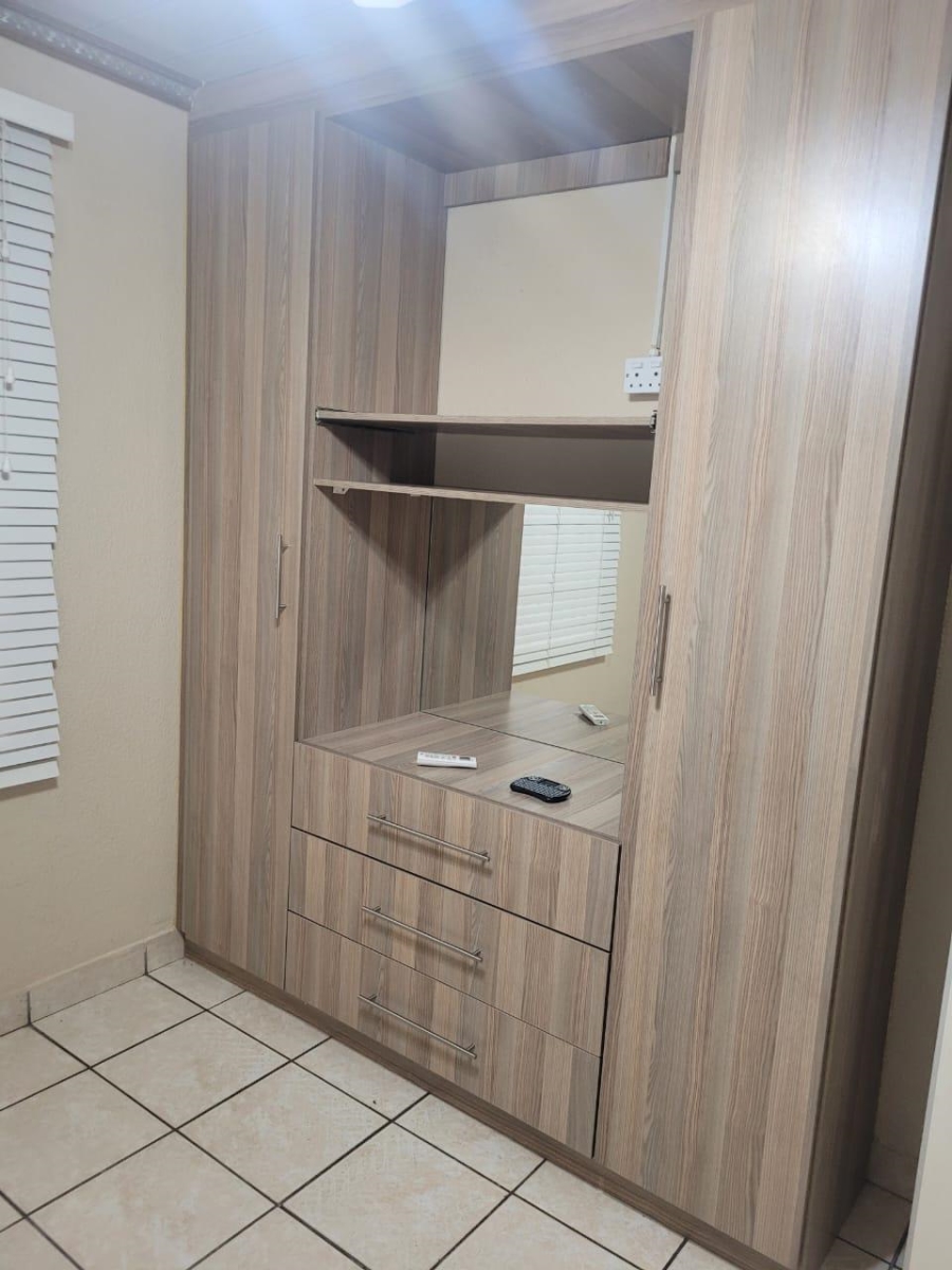 3 Bedroom Property for Sale in Elandspoort Gauteng