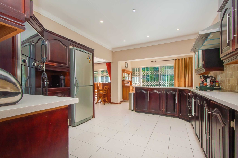 6 Bedroom Property for Sale in Quellerina Gauteng