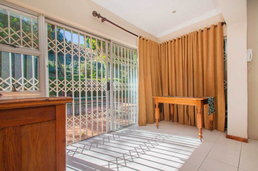6 Bedroom Property for Sale in Quellerina Gauteng