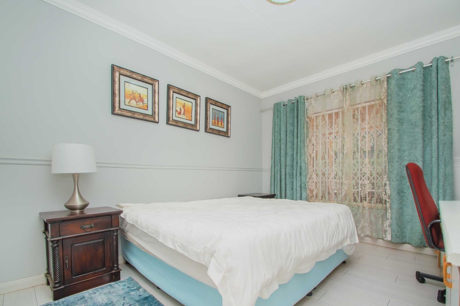 6 Bedroom Property for Sale in Quellerina Gauteng