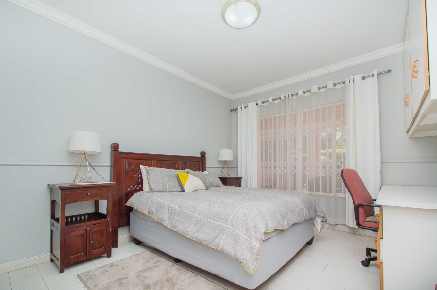 6 Bedroom Property for Sale in Quellerina Gauteng