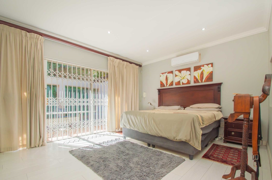 6 Bedroom Property for Sale in Quellerina Gauteng