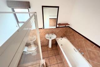 2 Bedroom Property for Sale in Pineslopes Gauteng