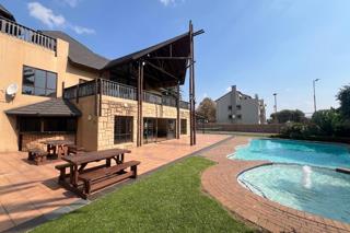 2 Bedroom Property for Sale in Pineslopes Gauteng