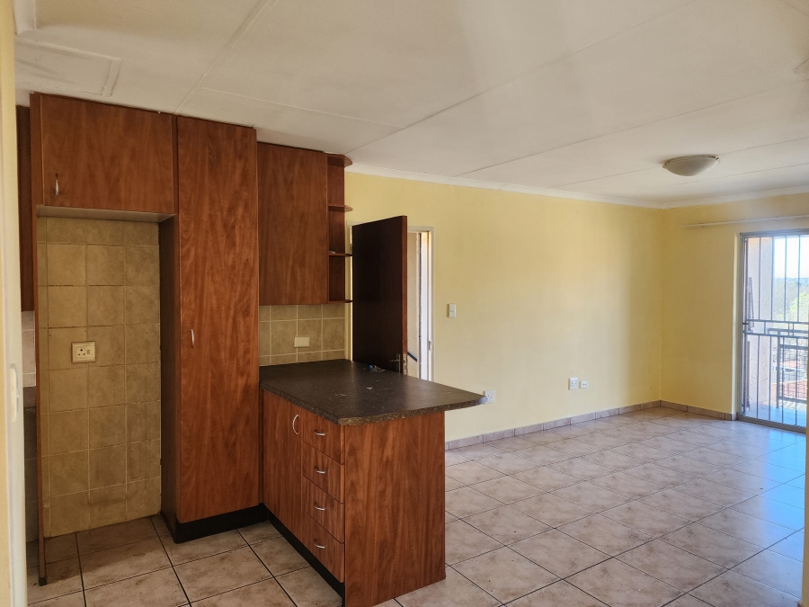 To Let 2 Bedroom Property for Rent in Sonneglans Gauteng