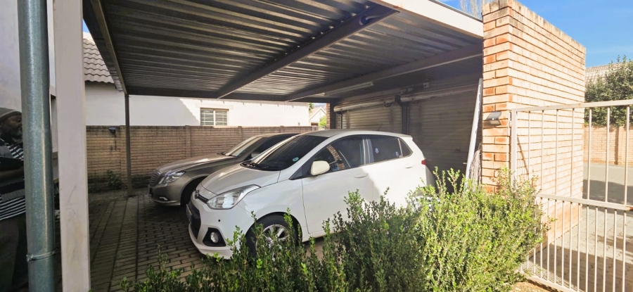 3 Bedroom Property for Sale in Willow Park Manor Gauteng