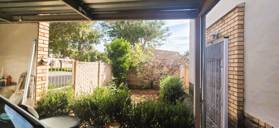 3 Bedroom Property for Sale in Willow Park Manor Gauteng