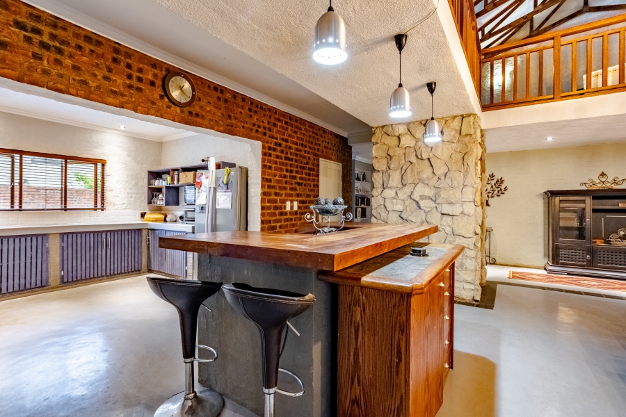 4 Bedroom Property for Sale in Olympus AH Gauteng