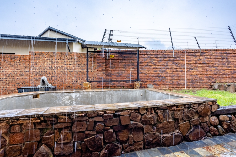 4 Bedroom Property for Sale in Olympus AH Gauteng