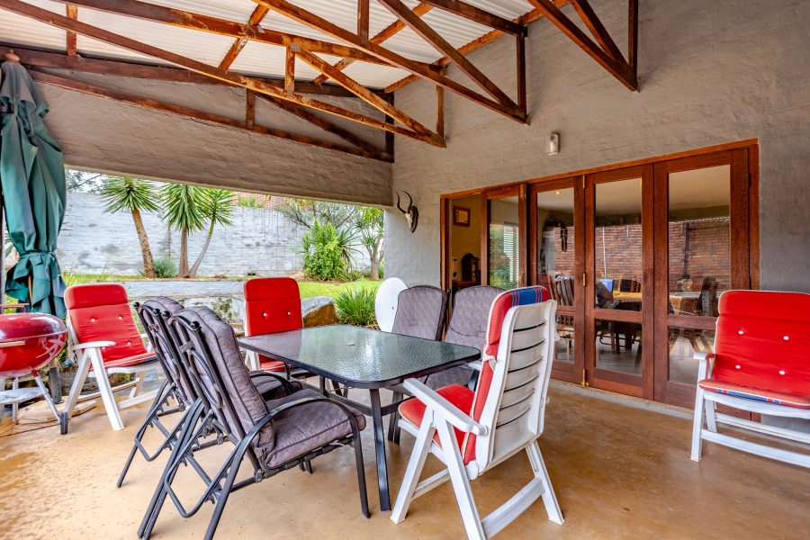 4 Bedroom Property for Sale in Olympus AH Gauteng