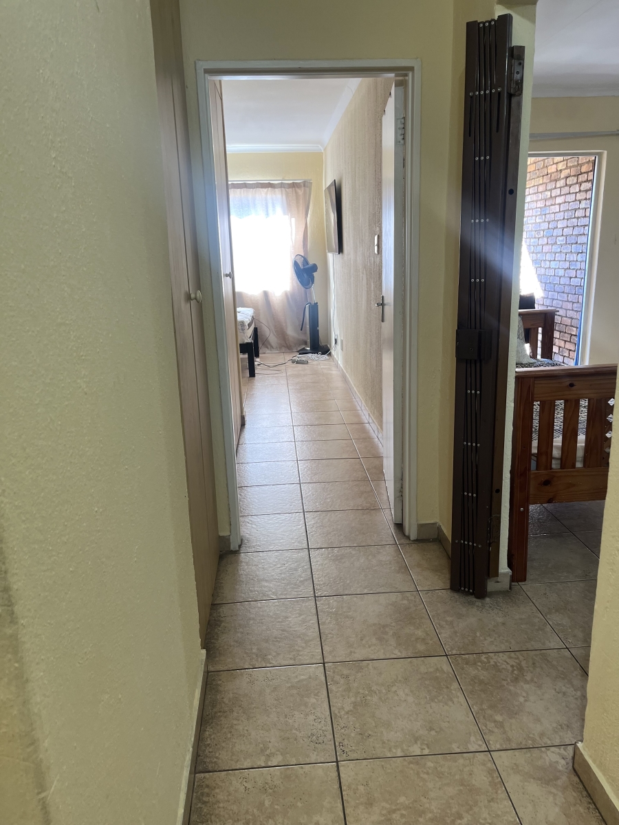 3 Bedroom Property for Sale in Vorna Valley Gauteng
