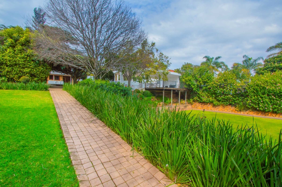 3 Bedroom Property for Sale in Linden Gauteng