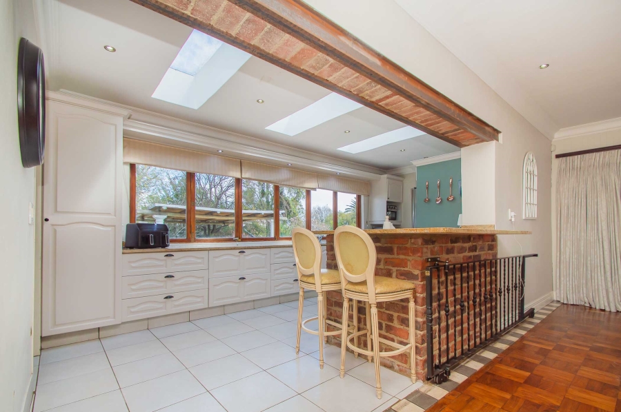3 Bedroom Property for Sale in Linden Gauteng