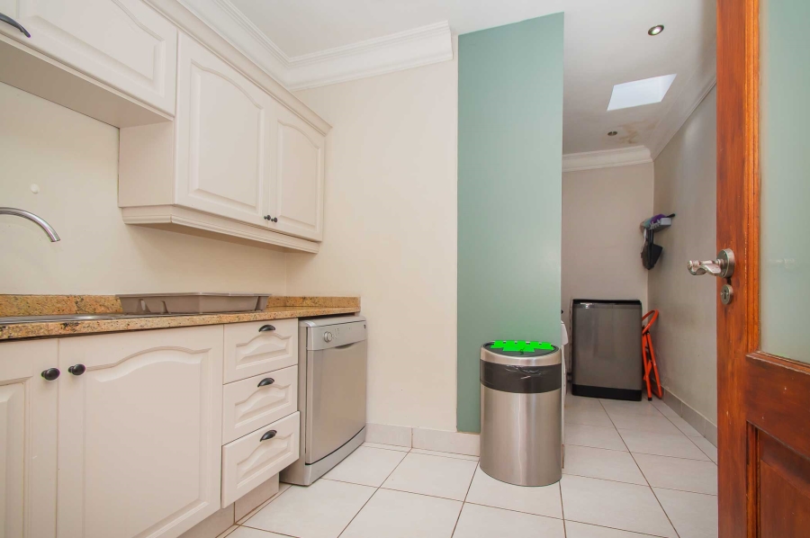 3 Bedroom Property for Sale in Linden Gauteng