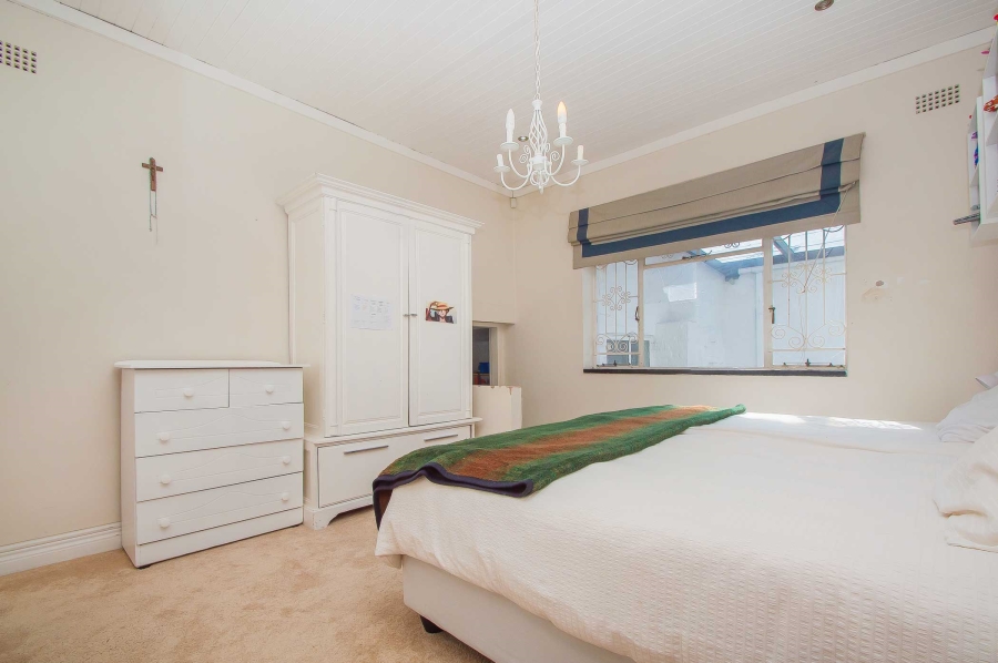 3 Bedroom Property for Sale in Linden Gauteng