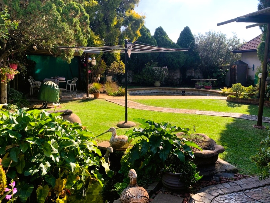 3 Bedroom Property for Sale in Vanderbijlpark SE 6 Gauteng