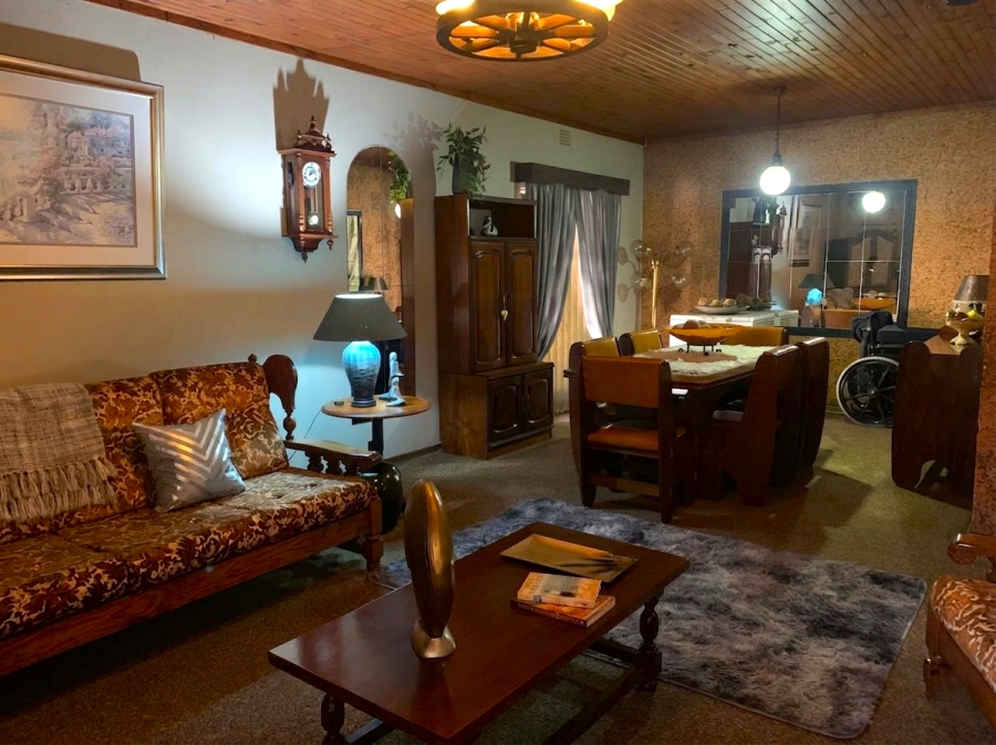 3 Bedroom Property for Sale in Vanderbijlpark SE 6 Gauteng