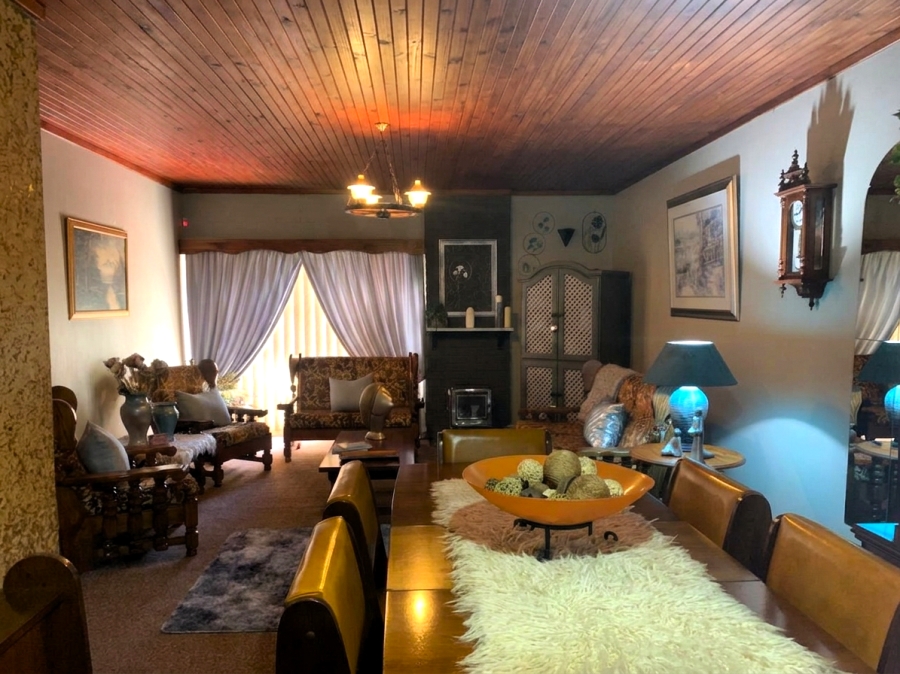 3 Bedroom Property for Sale in Vanderbijlpark SE 6 Gauteng