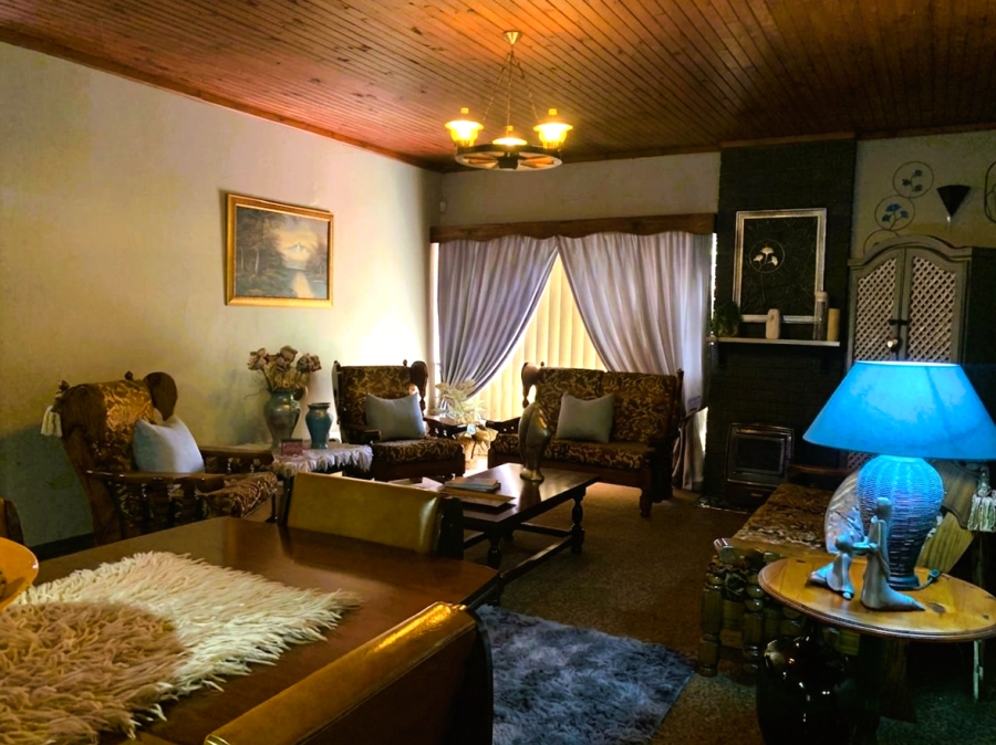 3 Bedroom Property for Sale in Vanderbijlpark SE 6 Gauteng