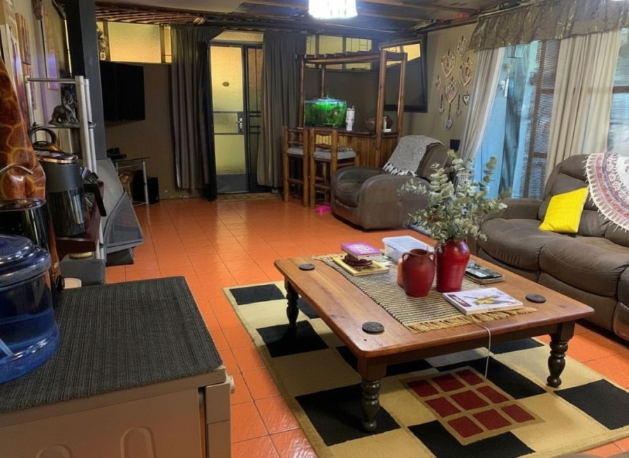 3 Bedroom Property for Sale in Vanderbijlpark SE 6 Gauteng