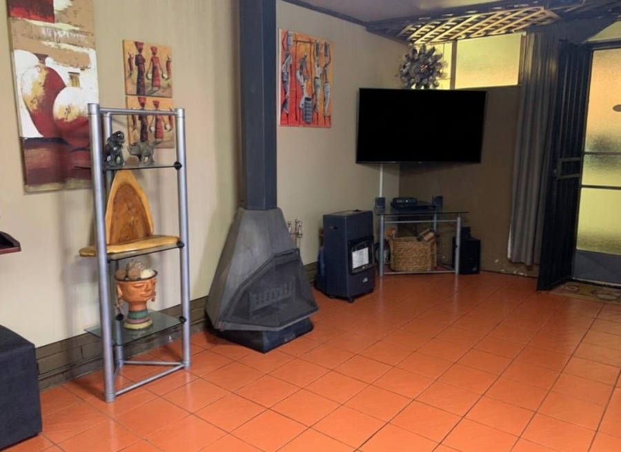 3 Bedroom Property for Sale in Vanderbijlpark SE 6 Gauteng