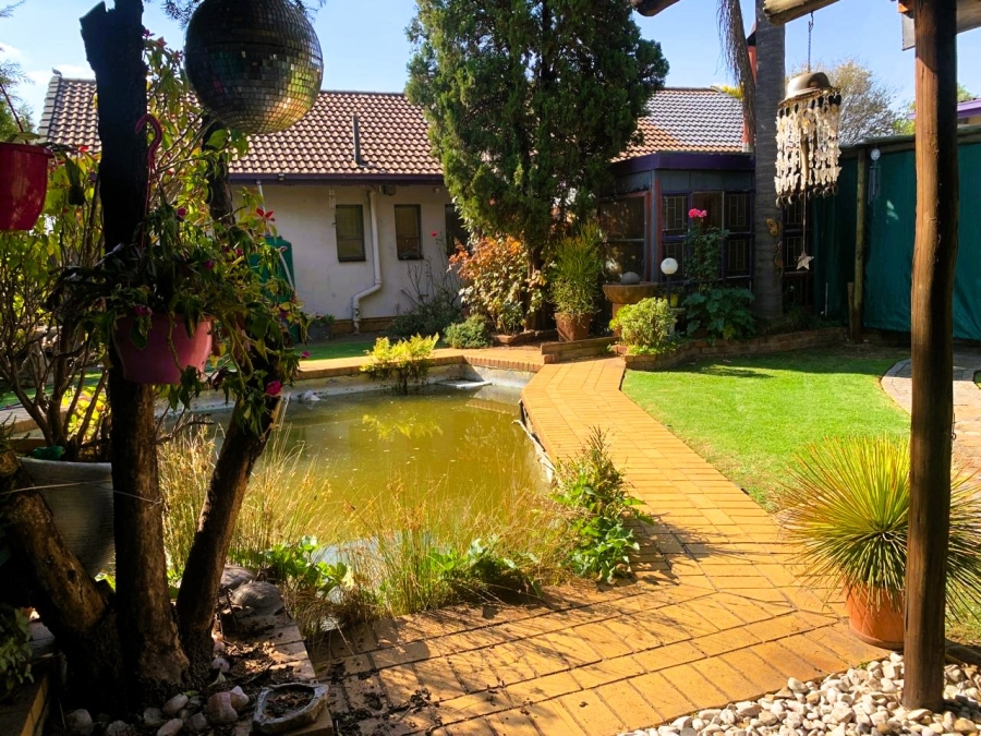 3 Bedroom Property for Sale in Vanderbijlpark SE 6 Gauteng
