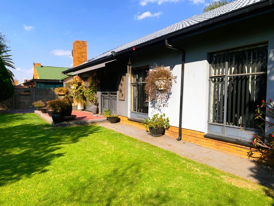 3 Bedroom Property for Sale in Vanderbijlpark SE 6 Gauteng