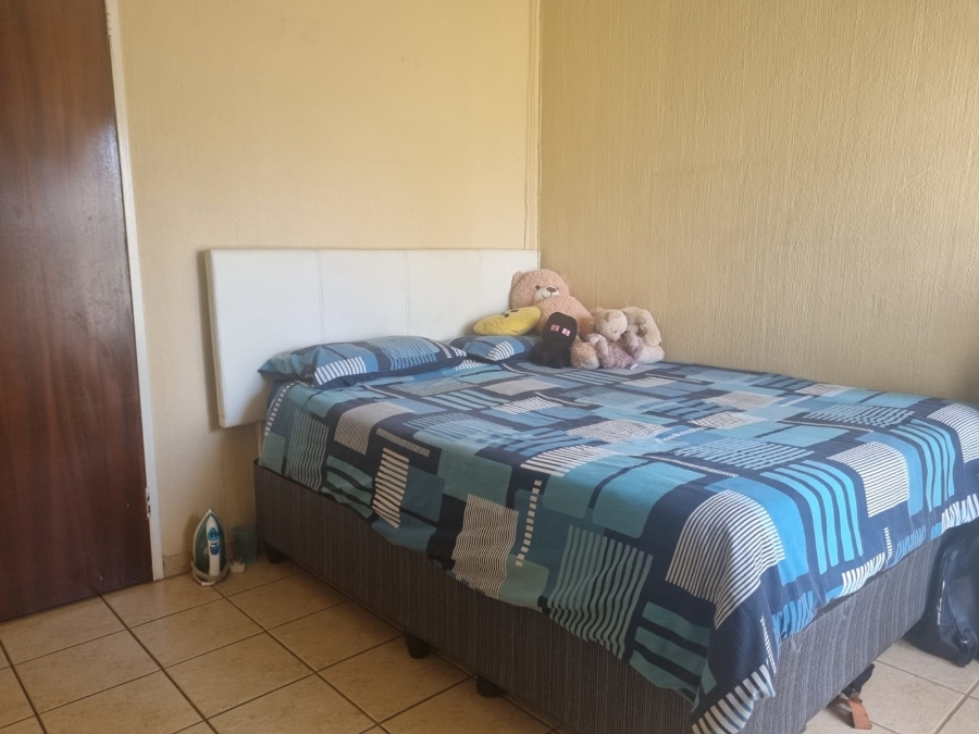 To Let 3 Bedroom Property for Rent in Rooihuiskraal Gauteng