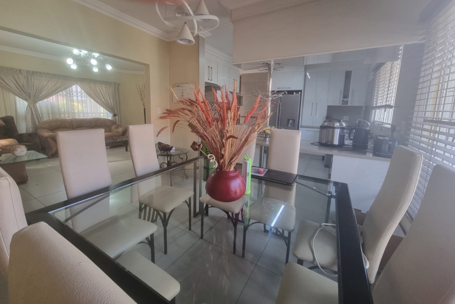 To Let 3 Bedroom Property for Rent in Rooihuiskraal Gauteng