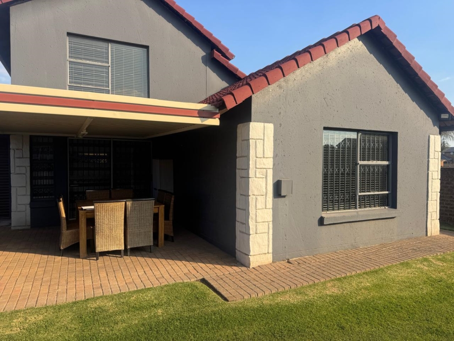 3 Bedroom Property for Sale in Ravenswood Gauteng