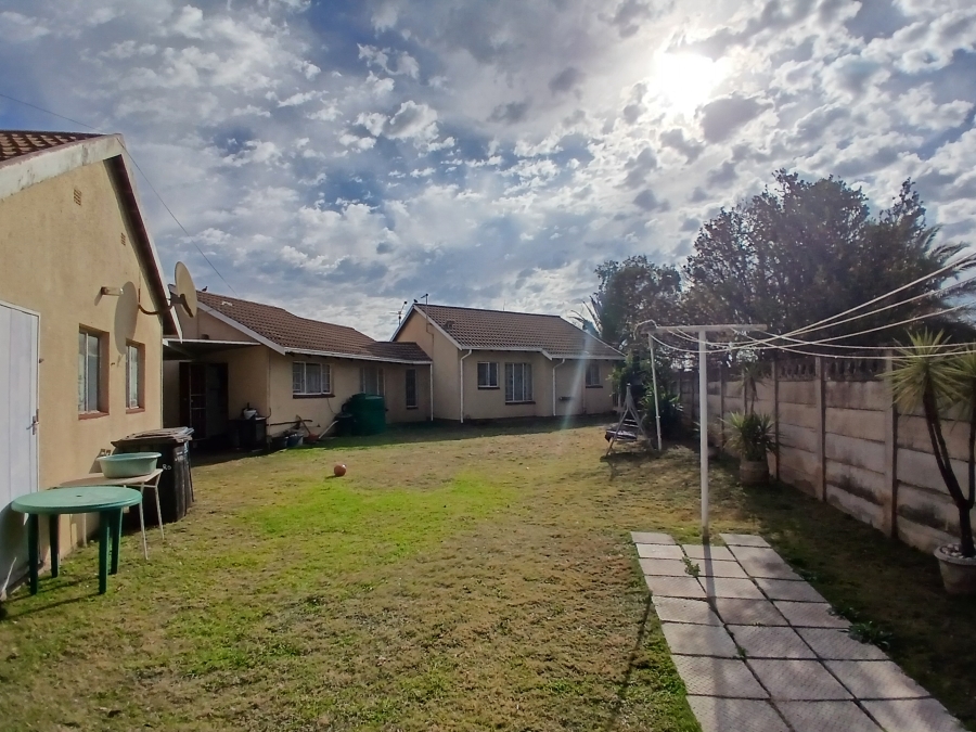 3 Bedroom Property for Sale in Leondale Gauteng