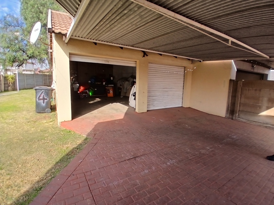 3 Bedroom Property for Sale in Leondale Gauteng