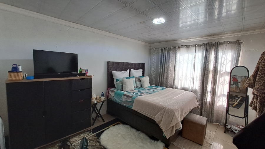 3 Bedroom Property for Sale in Ratanda Gauteng