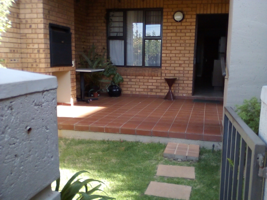 2 Bedroom Property for Sale in Newlands Gauteng