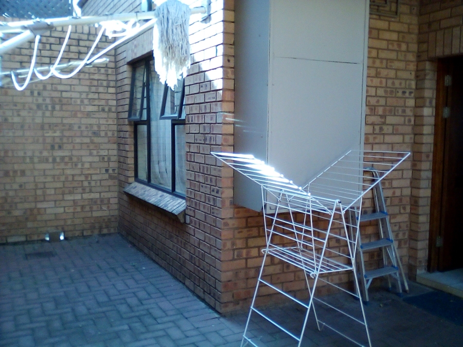 2 Bedroom Property for Sale in Newlands Gauteng