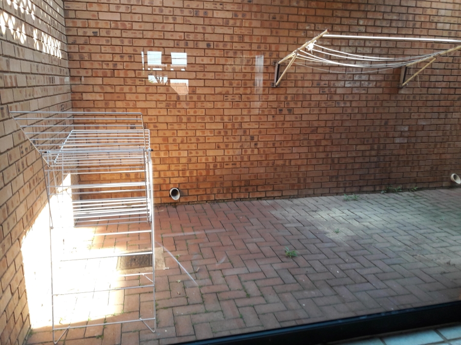 2 Bedroom Property for Sale in Newlands Gauteng