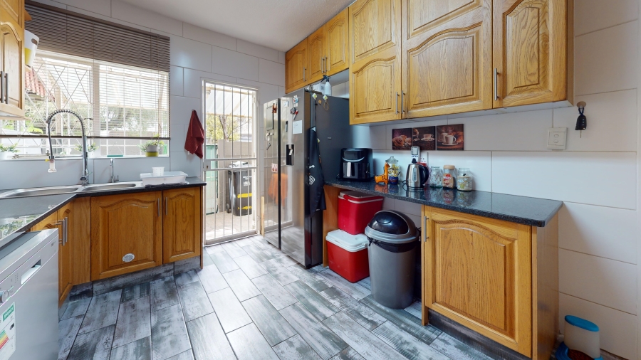 3 Bedroom Property for Sale in Beyers Park Gauteng