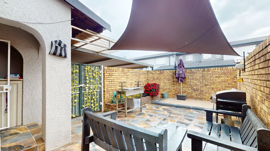 3 Bedroom Property for Sale in Beyers Park Gauteng