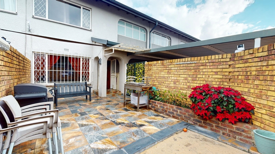 3 Bedroom Property for Sale in Beyers Park Gauteng