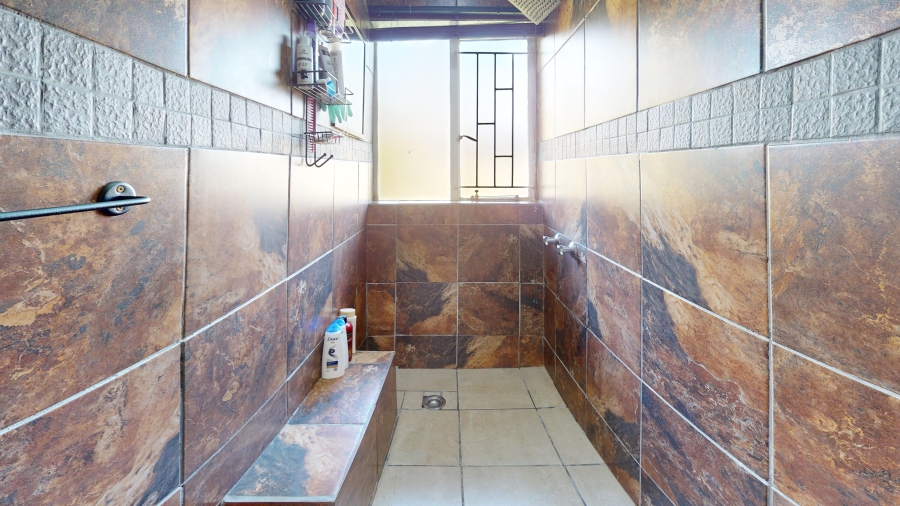 3 Bedroom Property for Sale in Beyers Park Gauteng