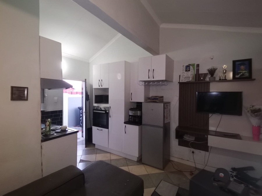 2 Bedroom Property for Sale in Savanna City Gauteng