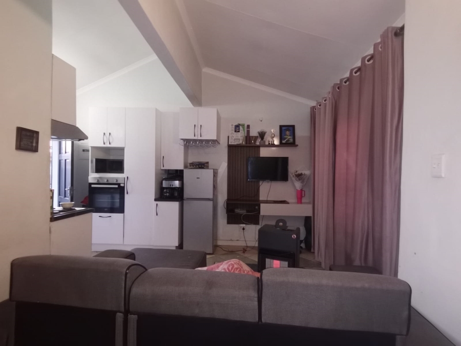 2 Bedroom Property for Sale in Savanna City Gauteng