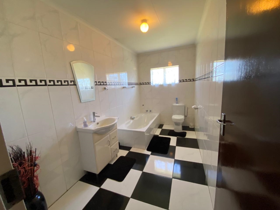 5 Bedroom Property for Sale in Spaarwater Gauteng