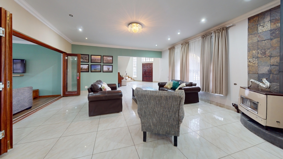 4 Bedroom Property for Sale in La Como Lifestyle Estate Gauteng