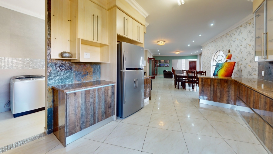 4 Bedroom Property for Sale in La Como Lifestyle Estate Gauteng