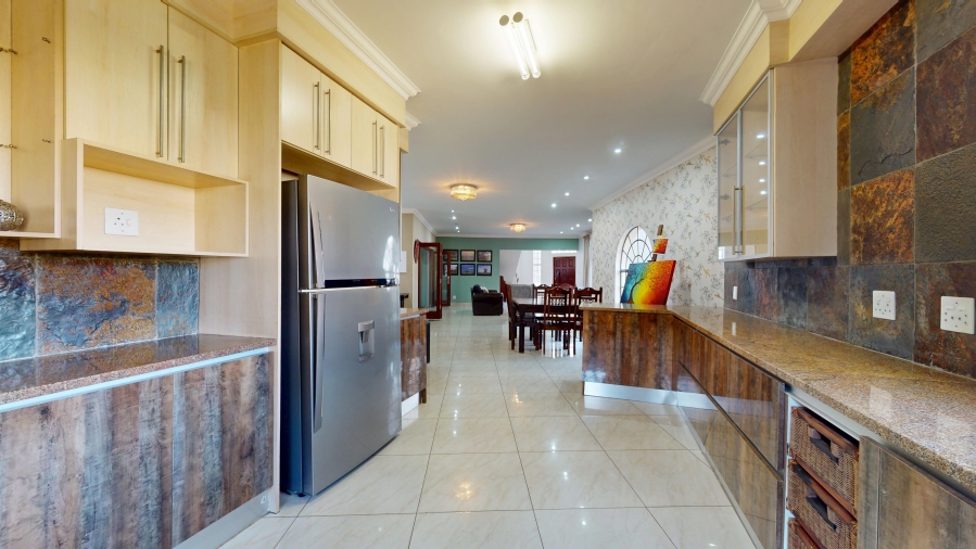 4 Bedroom Property for Sale in La Como Lifestyle Estate Gauteng