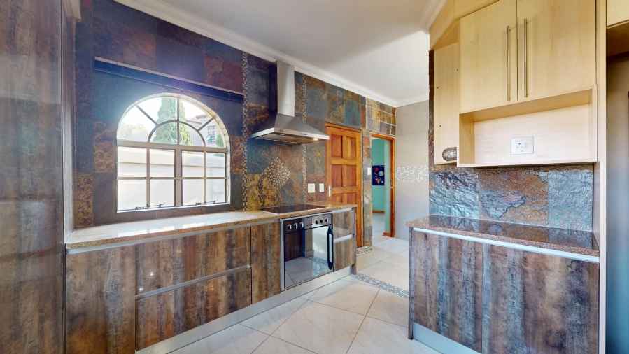 4 Bedroom Property for Sale in La Como Lifestyle Estate Gauteng