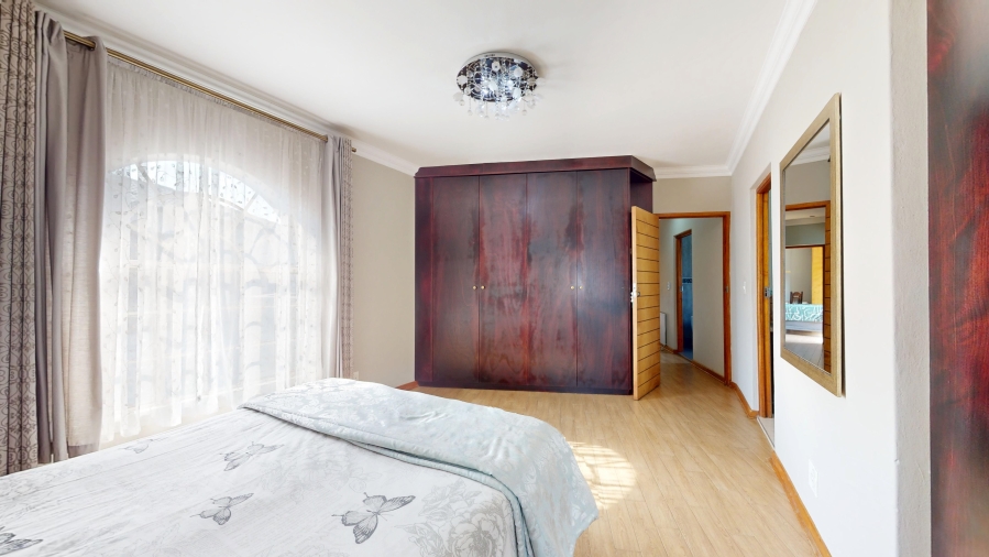 4 Bedroom Property for Sale in La Como Lifestyle Estate Gauteng