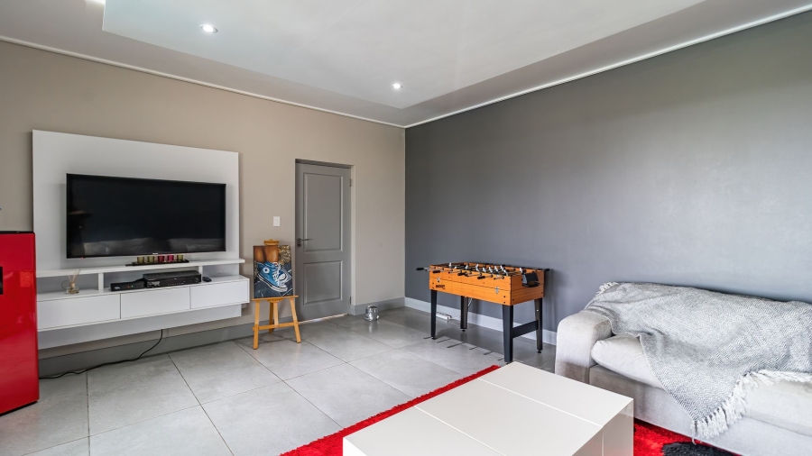4 Bedroom Property for Sale in Roodeplaat Gauteng