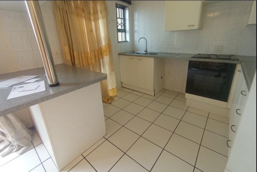 2 Bedroom Property for Sale in Ridgeway Gauteng